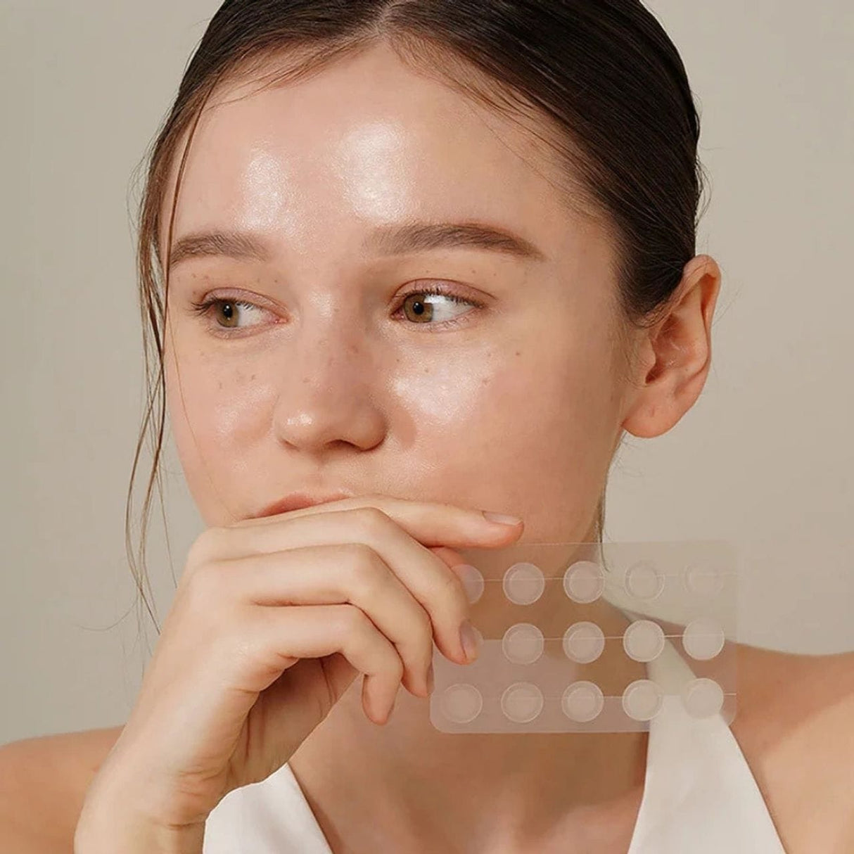 Isntree Onion Newpair Regenerating Pimple Patches - 24 pieces